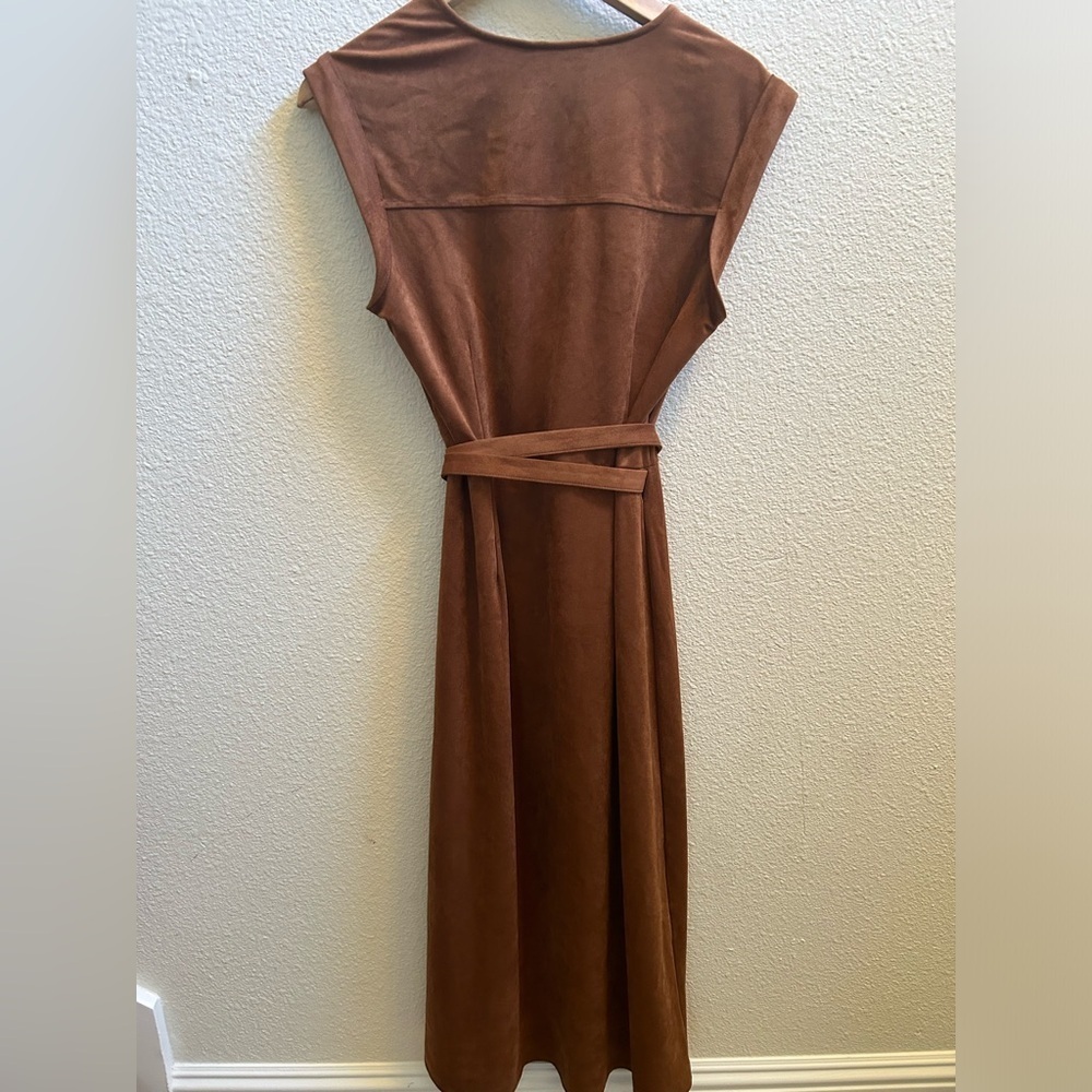 NWT BANANA REPUBLIC Faux Suede Wrap Midi Dress - Picture 5 of 8